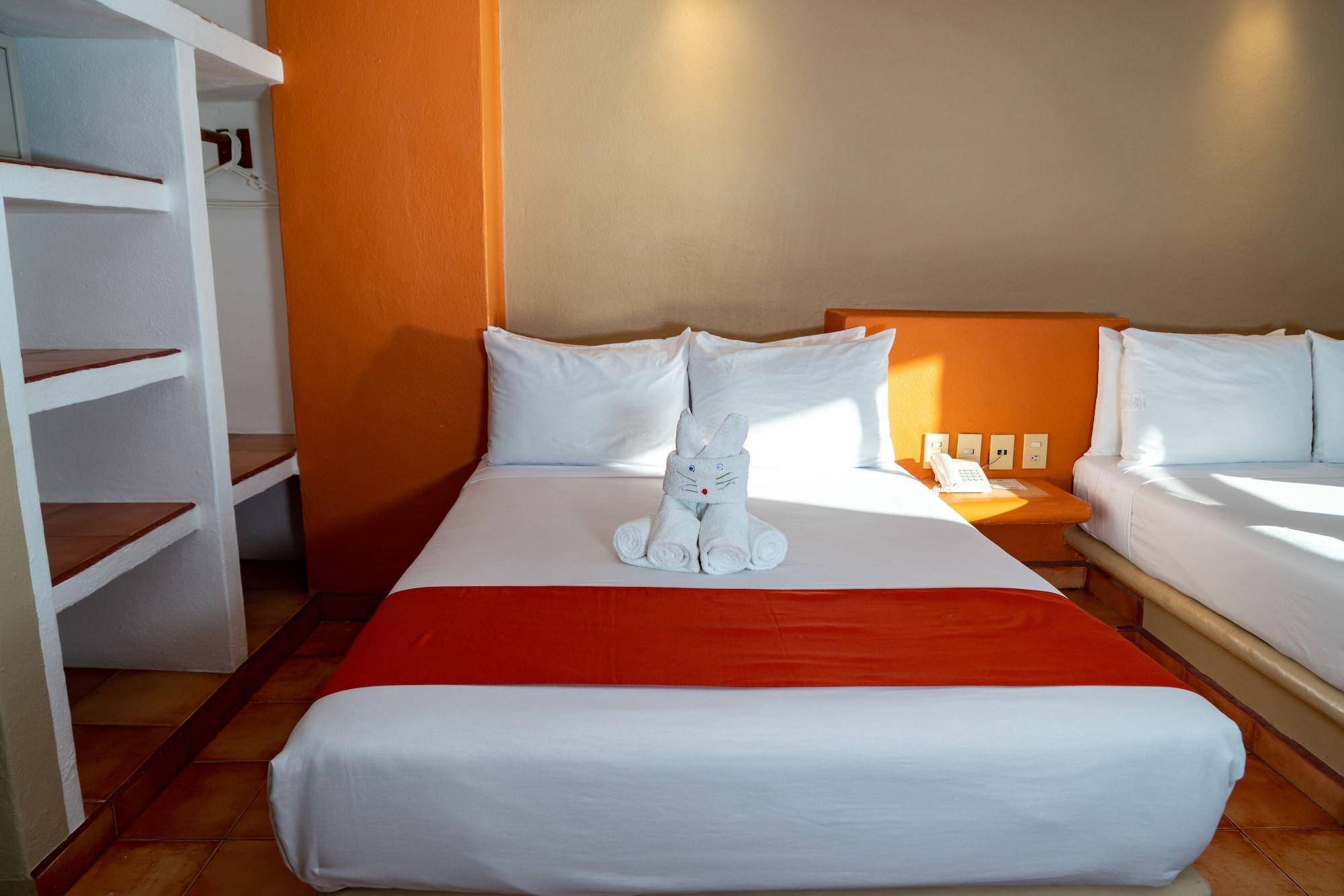 Hotel Villa Mexicana Zihuatanejo Bagian luar foto