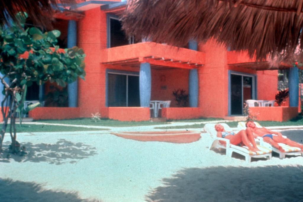 Hotel Villa Mexicana Zihuatanejo Bagian luar foto